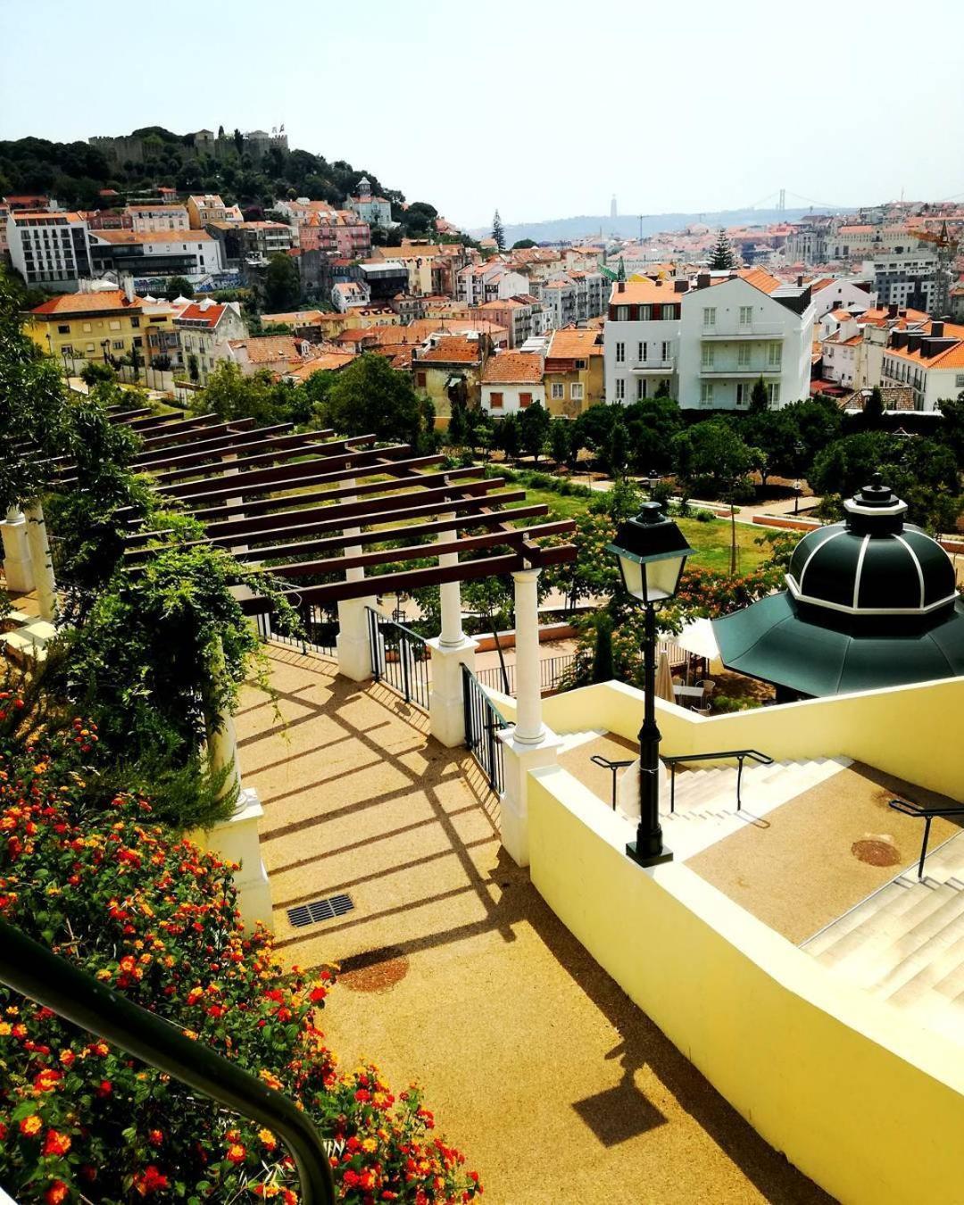 Ferienwohnung Costa Do Castelo Terrace, Em Rua Dos Lagares 8 Lissabon Exterior foto